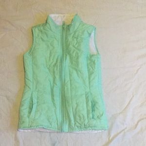 Child’s puffy vest